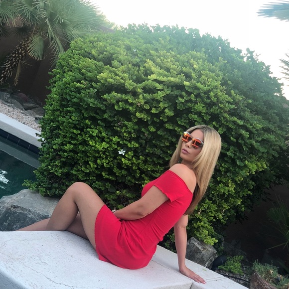 Meet your seller/Buyer 💋 - Picture 4 of 7